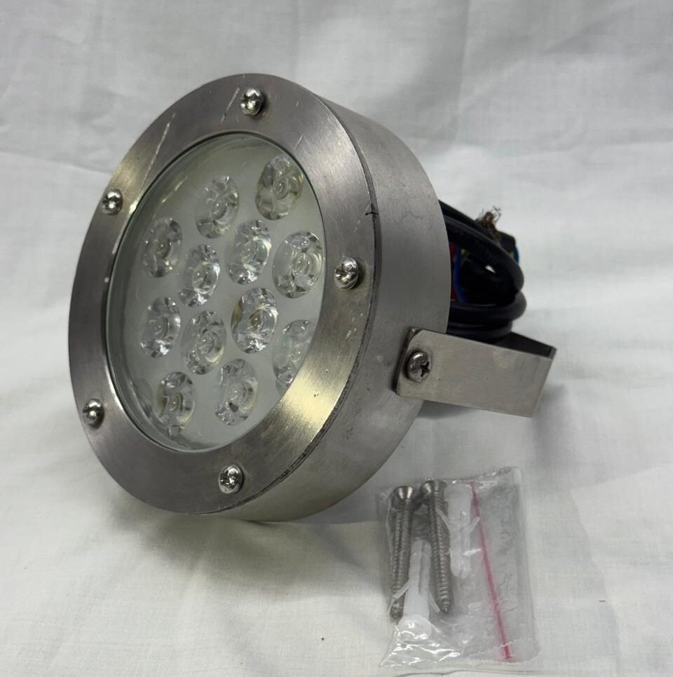 Fountain-Lights-focus